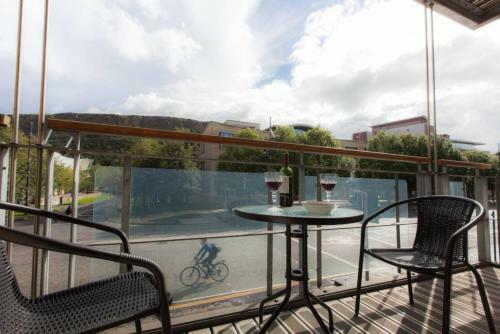 Apartamento 2 Bedroom Flat In Holyrood Area Accommodates 6