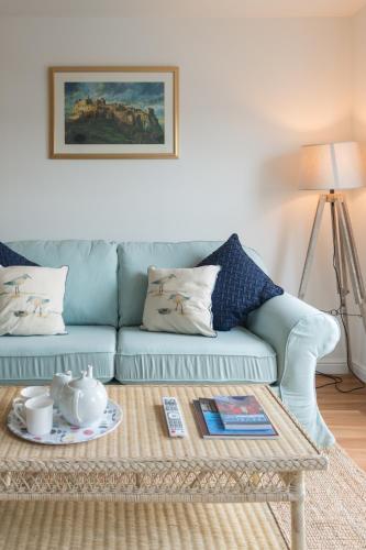 Annandale Street Apartment