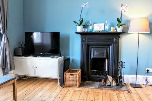 Modern Arthurs Seat Apartment - Sleeps 6