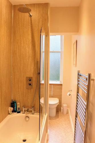 Modern Arthurs Seat Apartment - Sleeps 6