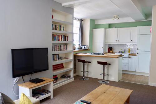 1 Bedroom Apartment Near Edinburgh Castle Sleeps 2
