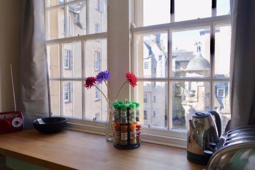 1 Bedroom Apartment Near Edinburgh Castle Sleeps 2