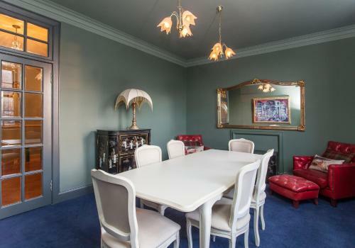 Apartamento The Ramsay Castle View Residence