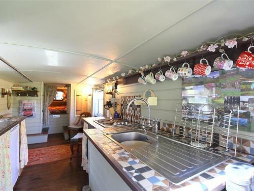 The Red Bus!, Newnham On Severn I