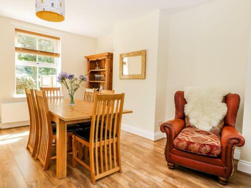2 Moor Farm Cottages, Hull