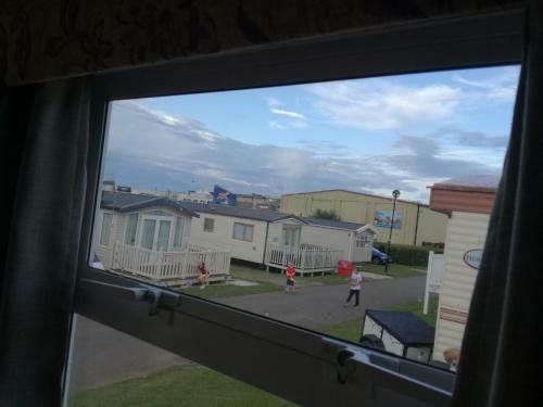 Happy Days Caravan Primrose Valley