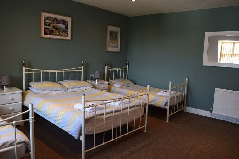 Bed & Breakfast Westward Ho Hotel