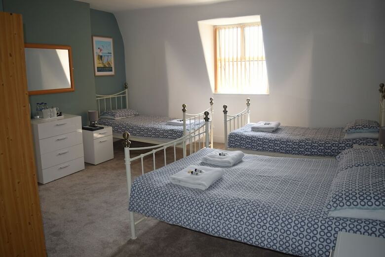 Bed & Breakfast Westward Ho Hotel