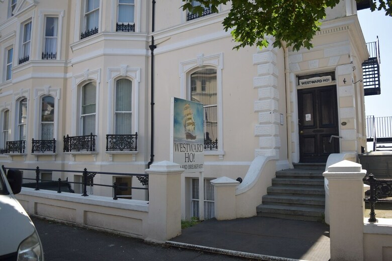 Bed & Breakfast Westward Ho Hotel