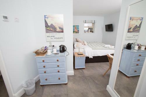 Water's Edge Glenarm Bed And Breakfast