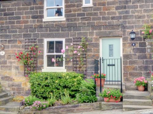 Holiday Home Front Street