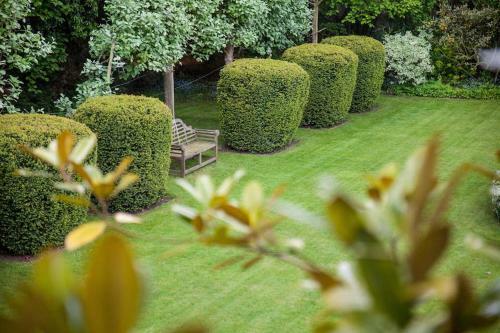 Vicarage House & Pool House