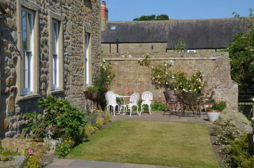 Bed & Breakfast Errington House