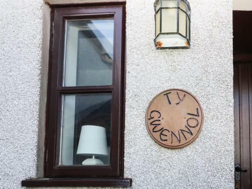 Ty Gwennol, Holyhead