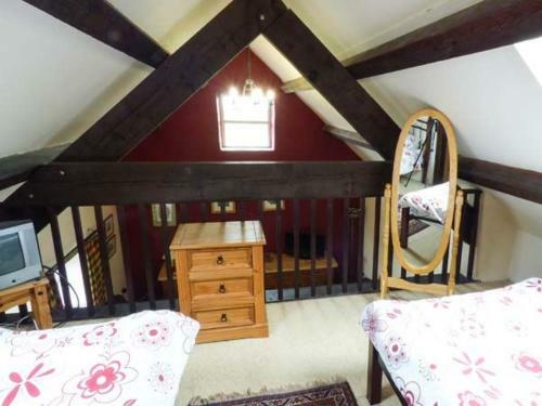 Bwthyn Yr Helyg (Willow Cottage)