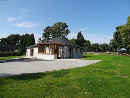 Holiday Home Bwthyn Rhos Gwaliau