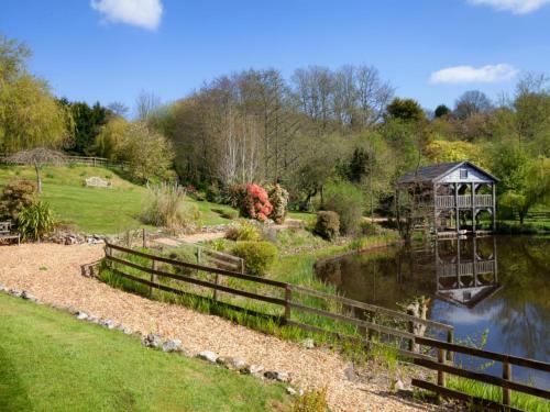 Holiday Home Hutchinghayes Farmhouse