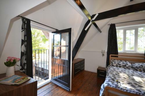 Gaveston Coach House