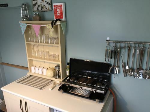 Cosy Corner - Kitch Caravan