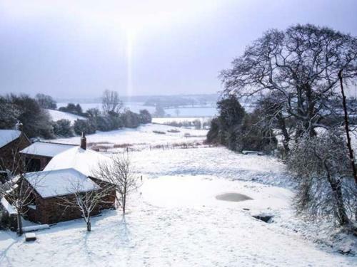 Folland House