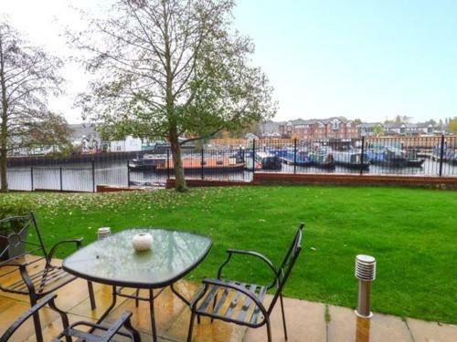 The Waterfront, Marine Approach