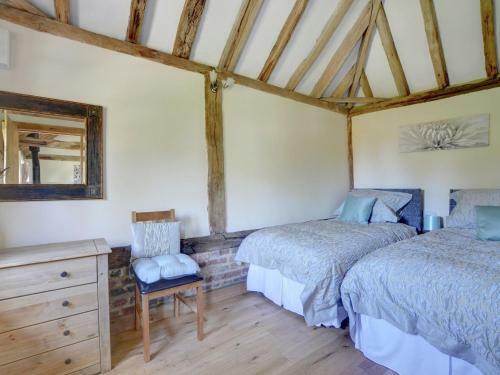 Cozy Holiday Home In Cranbrook Kent With Garden
