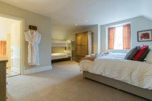 Stocklinch Villa Sleeps 14 Wifi