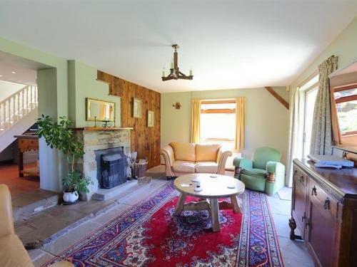 Rose Tree Cottage, Westbury On Severn
