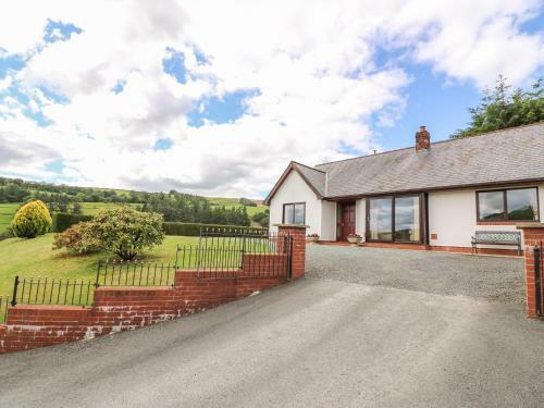 Drainbyrion Farm House