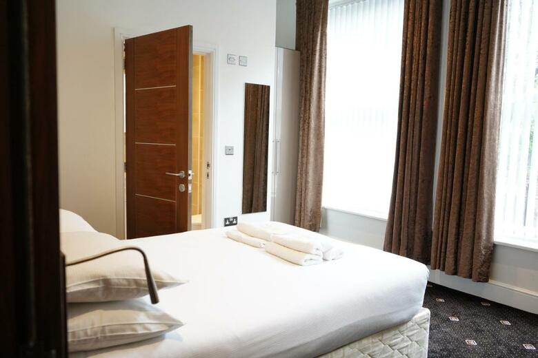 The Marlborough Hotel