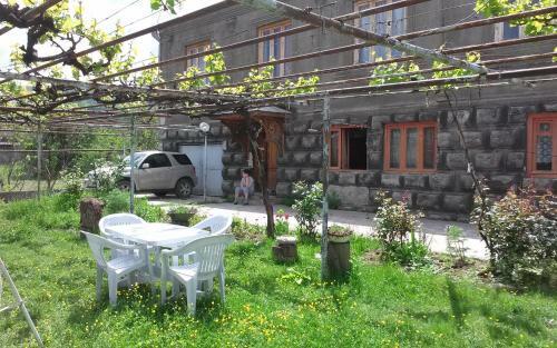 House Of Gagunashvili Givi