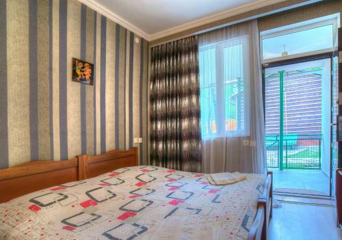 Green Hotel