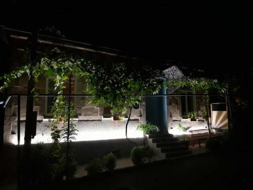 Hostal Host Family