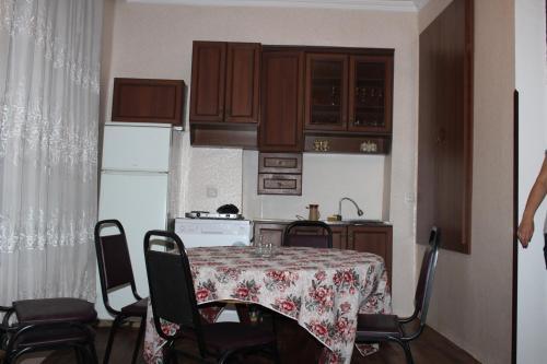 Hostal Alaverdi Guest House