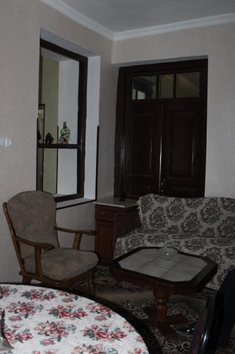Hostal Alaverdi Guest House