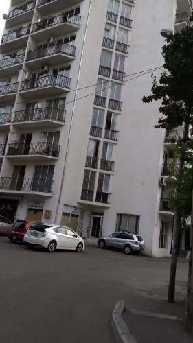Apartment On 9 April