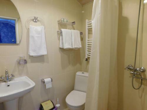 Hostal Akaki's Guesthouse