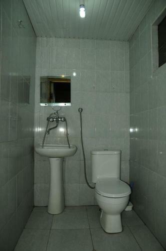 Hostal Hotel Natia