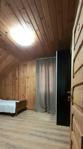 Hostal Lomis Mta