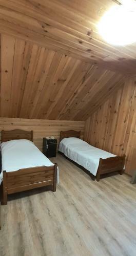 Hostal Lomis Mta
