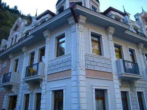 Natali Deluxe Apartments