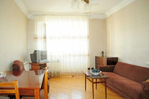 Mid Apartment