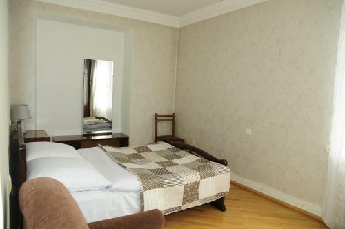 Mid Apartment