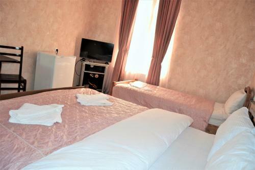 Hostal Pirosmani