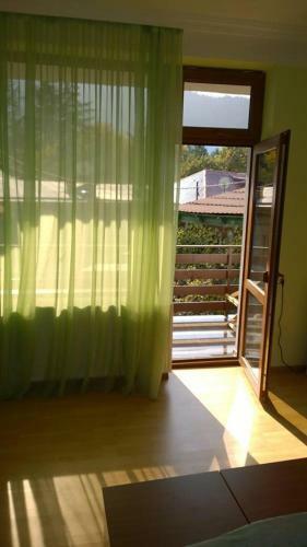 Hostal Pirosmani