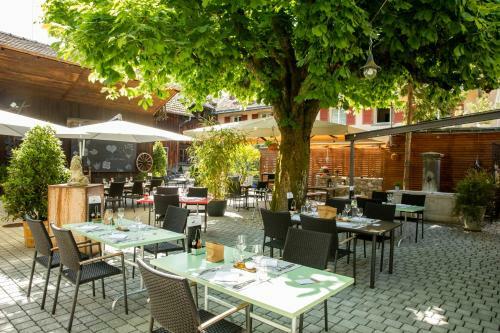 Hotel Restaurant Ochsen & Lodge