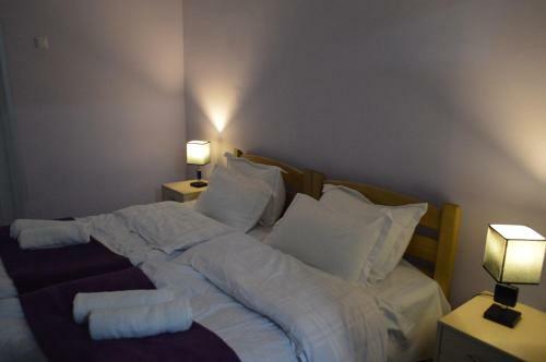 Hostal Garbani Gardens