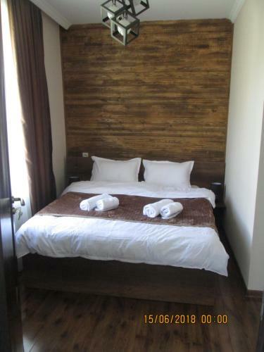 Hostal Guesthouse Elli
