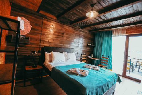 Wooden Hotel Kazbegi