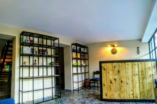 Hotel Smith"s House Surami